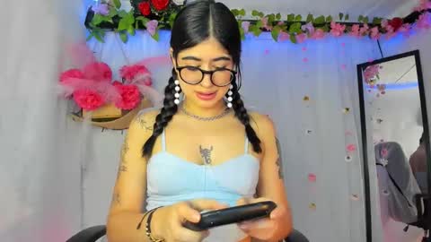 YELINA online show from 12-04-25, 11:57