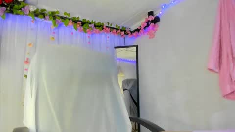 YELINA online show from 02-14-26, 09:22