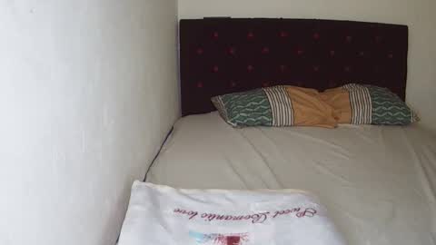yelitzacarolina899 online show from 05-21-26, 04:58