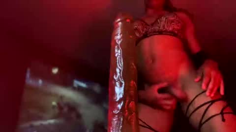 Ella Ts online show from 09-27-25, 01:05