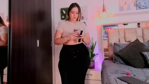 yellow_lily online show from 04-10-26, 03:39