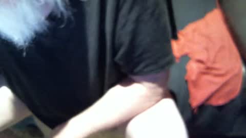 .     y e l l o w s n a k e s       . online show from 10-17-25, 09:01