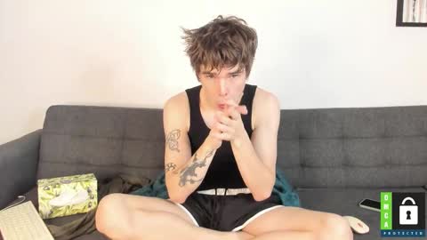 Snapshot of yen2025 chatting on 12-01-25, 06:40 Yen online show from 12-01-25, 06:40