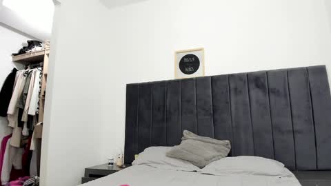 Snapshot of yenifer016 chatting on 01-28-25, 05:00 yenifer016 online show from 01-28-25, 05:00