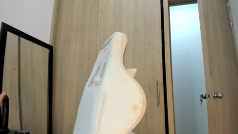 Snapshot of yenifer016 chatting on 02-24-25, 03:55 yenifer016 online show from 02-24-25, 03:55