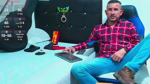 Snapshot of yeol_king chatting on 11-04-25, 07:57 Yeol online show from 11-04-25, 07:57