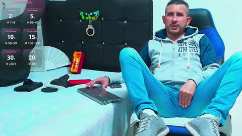 Snapshot of yeol_king chatting on 11-10-25, 06:51 Yeol online show from 11-10-25, 06:51