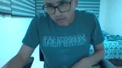 yesidxxx123_ online show from 04-26-26, 04:54