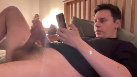 Snapshot of yesimlonely chatting on 02-28-25, 11:45 Sal online show from 02-28-25, 11:45