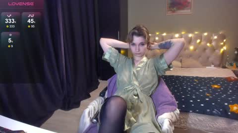 Snapshot of yesofie chatting on 01-13-25, 08:26 Sofie online show from 01-13-25, 08:26