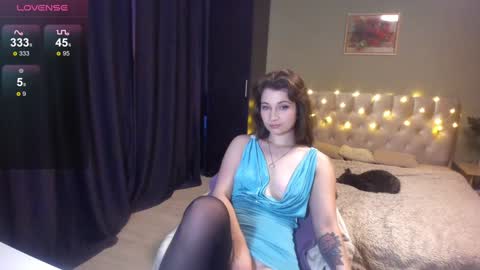 Snapshot of yesofie chatting on 01-27-25, 10:16 Sofie online show from 01-27-25, 10:16