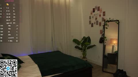 Snapshot of yess_kiki chatting on 11-20-25, 03:28 Kiki online show from 11-20-25, 03:28