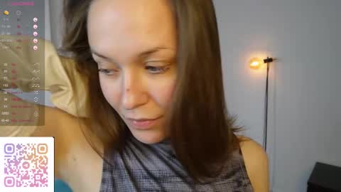 Snapshot of yess_kiki chatting on 11-21-25, 03:44 Kiki online show from 11-21-25, 03:44