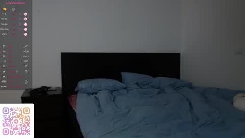 Snapshot of yess_kiki chatting on 11-29-25, 10:40 Kiki online show from 11-29-25, 10:40