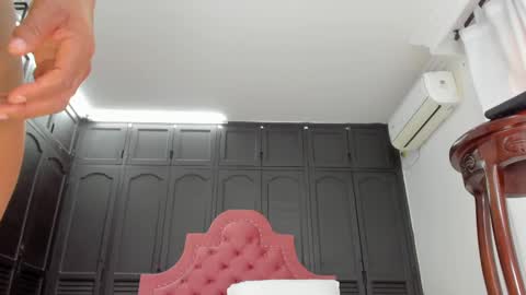 Snapshot of yessik_cioccolato chatting on 03-09-25, 01:26 Yessike  Catalina  online show from 03-09-25, 01:26