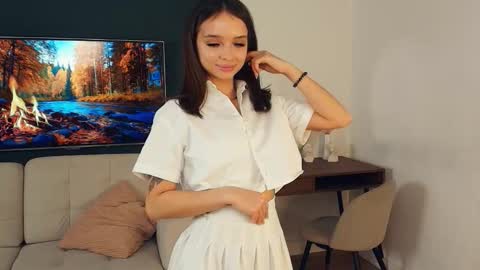 Polly online show from 10-22-25, 07:52