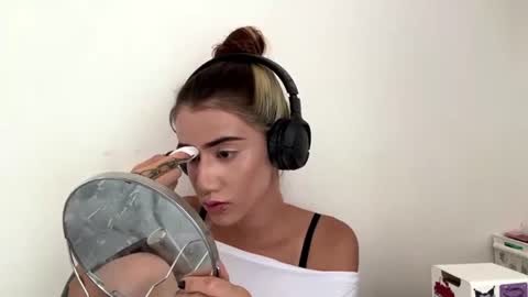 Julia 3 online show from 07-08-26, 01:59