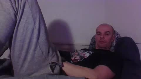 yewloo online show from 02-14-26, 06:59