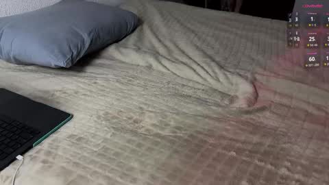 yexes online show from 10-11-25, 03:39