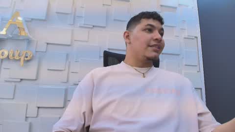  YHAN ALVAREZ25  online show from 02-23-25, 09:05