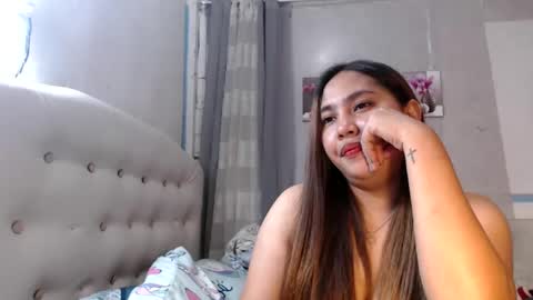 Snapshot of yhang_slut chatting on 12-02-24, 10:39 yhang_slut online show from 12-02-24, 10:39