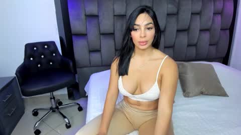 Yika Alves online show from 11-07-25, 10:21