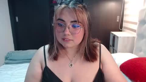 hii i am yini online show from 04-16-26, 02:23