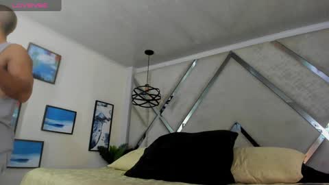 Snapshot of yiyo10_ chatting on 12-29-24, 03:03 Yiyo online show from 12-29-24, 03:03