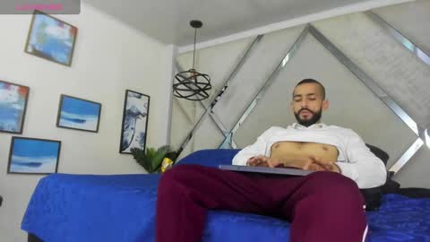 Snapshot of yiyo10_ chatting on 01-10-25, 04:33 Yiyo online show from 01-10-25, 04:33