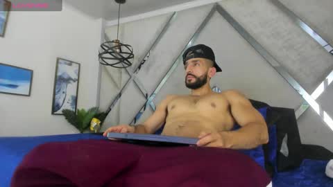 Snapshot of yiyo10_ chatting on 01-10-25, 07:46 Yiyo online show from 01-10-25, 07:46