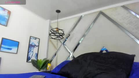 Snapshot of yiyo10_ chatting on 01-16-25, 04:07 Yiyo online show from 01-16-25, 04:07