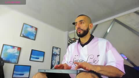 Snapshot of yiyo10_ chatting on 01-21-25, 04:21 Yiyo online show from 01-21-25, 04:21