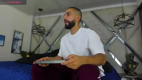 Snapshot of yiyo10_ chatting on 02-08-25, 05:08 Yiyo online show from 02-08-25, 05:08