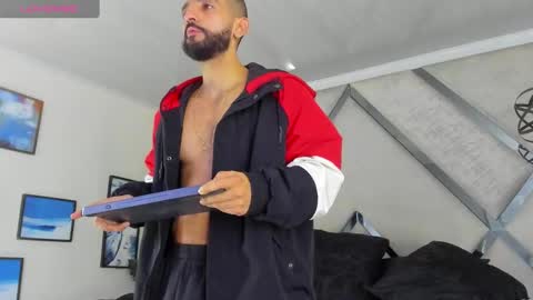 Snapshot of yiyo10_ chatting on 02-12-25, 04:23 Yiyo online show from 02-12-25, 04:23