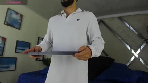 Snapshot of yiyo10_ chatting on 02-18-25, 04:04 Yiyo online show from 02-18-25, 04:04