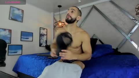 Snapshot of yiyo10_ chatting on 03-04-25, 04:06 Yiyo online show from 03-04-25, 04:06