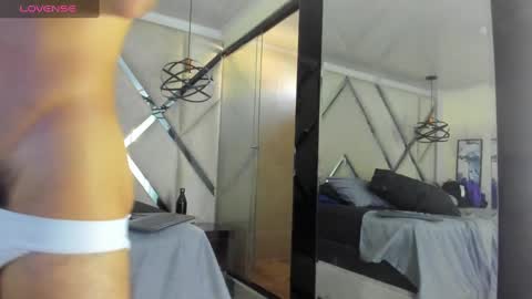 Snapshot of yiyo10_ chatting on 03-06-25, 12:41 Yiyo online show from 03-06-25, 12:41