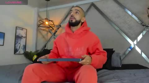 Snapshot of yiyo10_ chatting on 03-07-25, 04:35 Yiyo online show from 03-07-25, 04:35