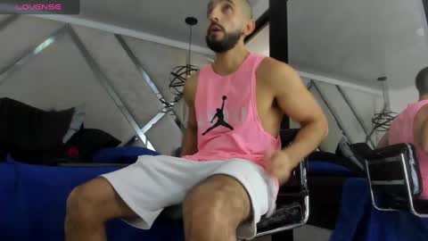 Snapshot of yiyo10_ chatting on 03-09-25, 04:55 Yiyo online show from 03-09-25, 04:55