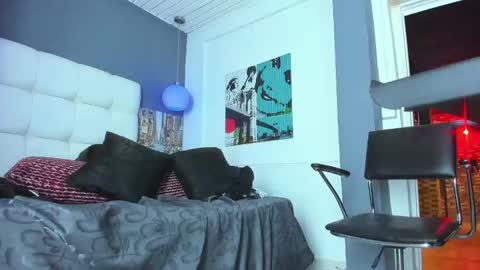 Snapshot of yiyo10_ chatting on 09-21-25, 09:44 Yiyo online show from 09-21-25, 09:44