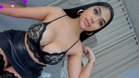 ylonagrae online show from 11-12-25, 01:22