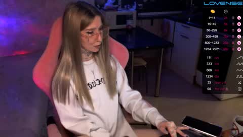     online show from 12-07-24, 03:25