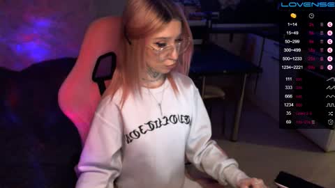     online show from 12-30-24, 09:40