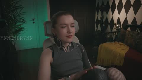 ynnenbrynn online show from 01-26-25, 12:01