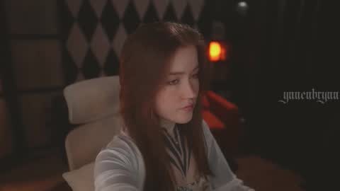 ynnenbrynn online show from 09-09-25, 08:14