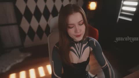 ynnenbrynn online show from 09-16-25, 06:58