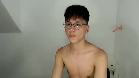 Snapshot of ynotyu chatting on 06-05-26, 07:58 ynotyu online show from 06-05-26, 07:58