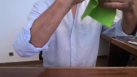 Snapshot of yo47 chatting on 09-23-25, 12:30 Yo47 online show from 09-23-25, 12:30