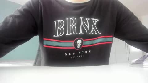 Snapshot of yoda130305 chatting on 12-21-24, 01:10 yoda130305 online show from 12-21-24, 01:10