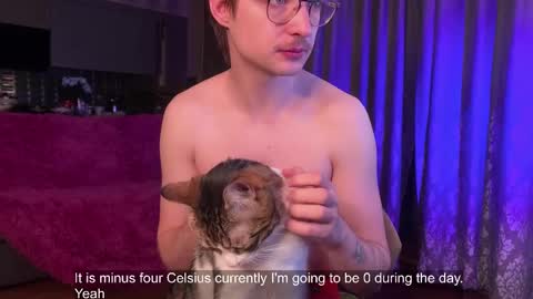 Snapshot of yoga_pizza_420 chatting on 02-17-25, 04:31 Max online show from 02-17-25, 04:31